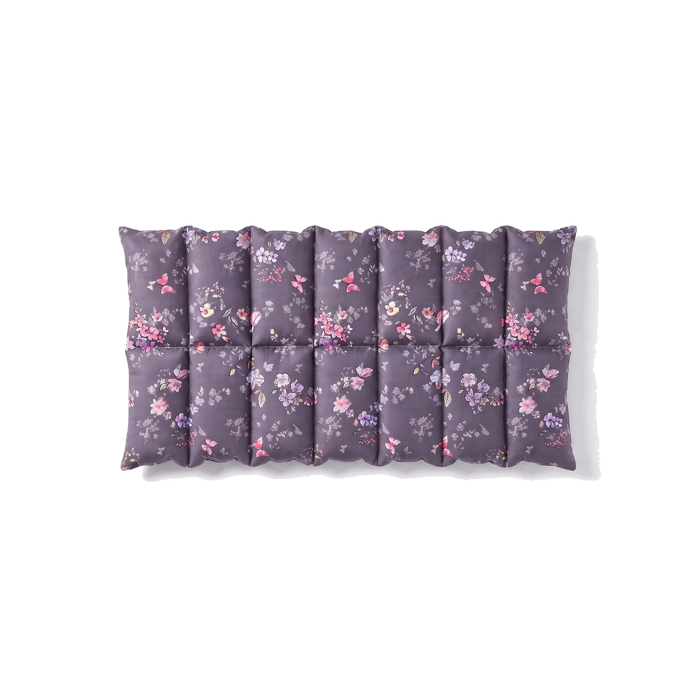 Großes Roggenkissen Lila mit Blümchen und Schmetterlingen – Produktfoto